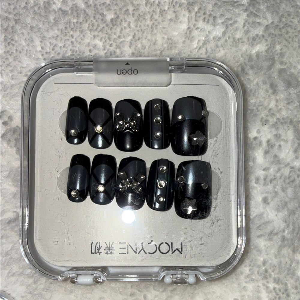 Black Press-On Nails